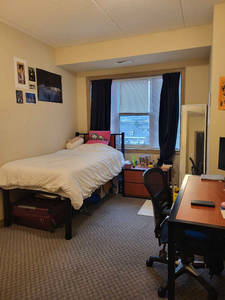 Waterloo 4 Month Sublet (May-Aug 2024)