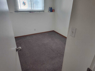 Room for rent Forest lawn Southeast