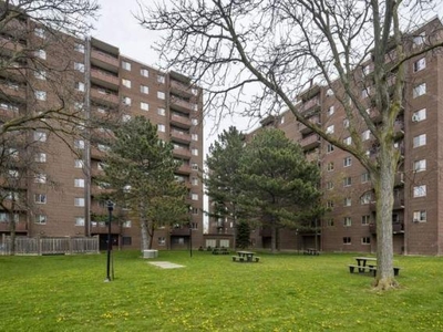 1 Bedroom Apartment Unit Milton ON For Rent At 2250