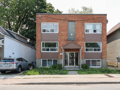 6 Unit Building - 292 St Andrew Street, Ottawa, ON