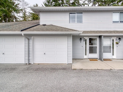 7 5706 EBBTIDE STREET Sechelt