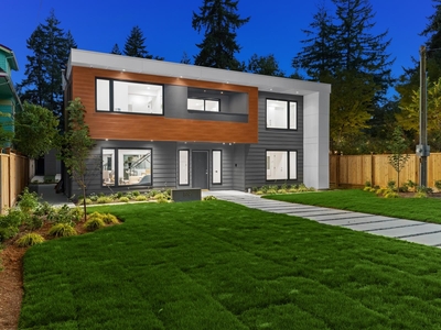 819 W 20TH STREET North Vancouver