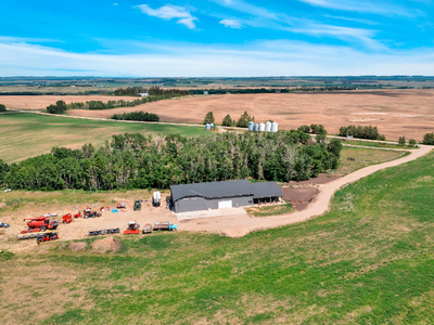 Outstanding farm ‘shouse’ on 155 acres. Red Deer County #104642