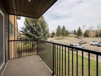 Lethbridge Condo Unit For Rent | Redwood | Recently Renovated 2 Bedroom Condo