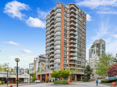 Vancouver Condo Unit For Rent | Yaletown | Unique Yaletown Executive Rental With