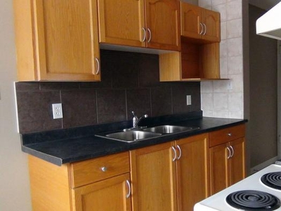 Apartment Unit Edmonton AB For Rent At 649