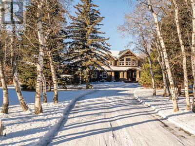 16 Pinehurst Drive Rural Foothills County, Alberta