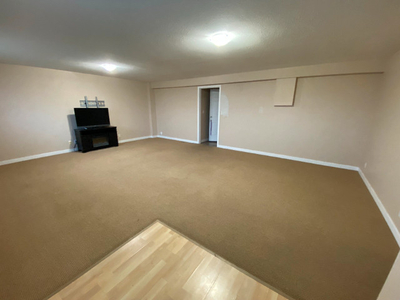 2 Bedroom and Den Walk Out Suite in Pineview