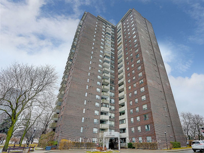 2+1 Bedroom 2 Bths located at Hwy 404/Sheppard