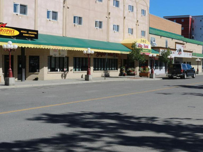 Whitehorse downtown Restaurant/BAR/OFF-SALE (lease)