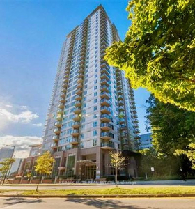 ✨BRIGHT AND SPACIOUS 1+1 BEDROOM CONDO WITH AN INCREDIBLE VIEW!