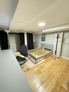 Cozy Bedroom for Rent in Scarborough