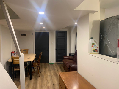 FULL HOUSE/SHARING ACCOMODATION AVAILABLE IN KITCHENER