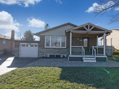 ⭐GORGEOUS 2+2 BDRM BUNGALOW WITH SEP ENTRANCE TO BSMT!