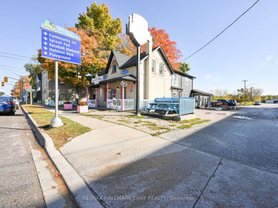 On the Market - Commercial/Retail - Great Opportunity! Barrie St