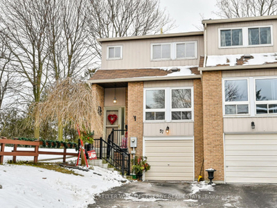 ⚡RARELY OFFERED 3 BEDROOM END UNIT TOWNHOUSE IN AJAX!