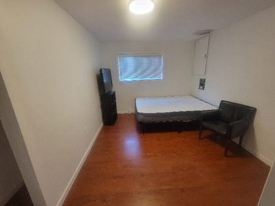 Room available for sublet