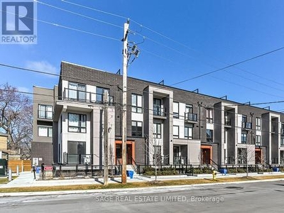Townhouse For Sale In Lawrence Manor, Toronto, Ontario