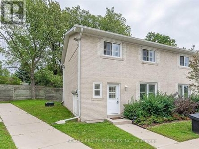 Townhouse For Sale In St. Marys Hospital, Kitchener, Ontario