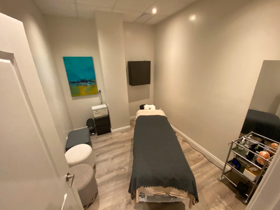Treatment Room for Rent in Yorkville.