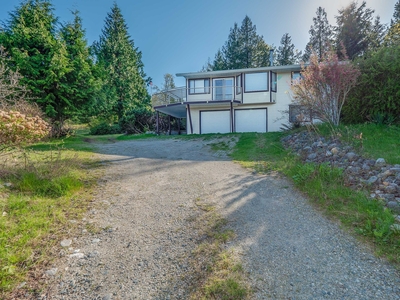 House for sale, 6377 Gale Avenue N, Sunshine Coast, British Columbia, in Sechelt, Canada