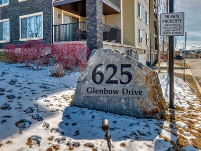 1417, 625 Glenbow Drive, Cochrane, Alberta–