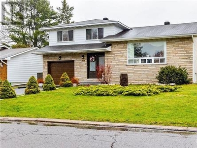 House For Sale In Borden Farm - Stewart Farm - Parkwood Hills - Fisher Glen, Ottawa, Ontario