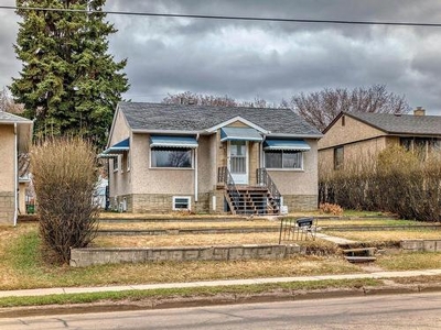 House For Sale In Newton, Edmonton, Alberta