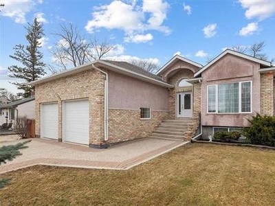 House For Sale In Roblin Park, Winnipeg, Manitoba