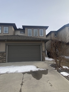 Spruce Grove Pet Friendly Duplex For Rent | Ideal Location for this 3