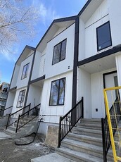 Edmonton Pet Friendly Townhouse For Rent | Grovenor | Brand New Luxury Townhouse in