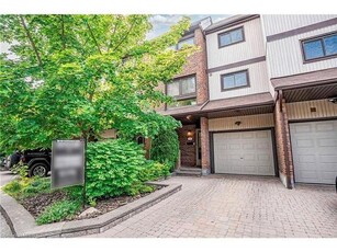 House For Sale In Clarkson Village, Mississauga, Ontario