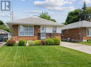House For Sale In Wexford-Maryvale, Toronto, Ontario