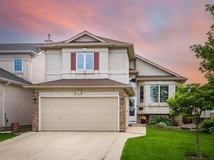 House For Sale In Whyte Ridge, Winnipeg, Manitoba