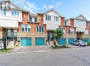 Townhouse For Sale In Rathwood-Applewood, Mississauga, Ontario