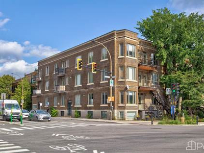 Homes for Sale in Plateau Mont Royal, Montréal, Quebec $299,000