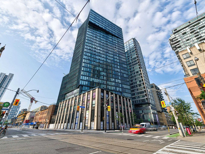 1B1B Downtown with a parking space near Eaton Center