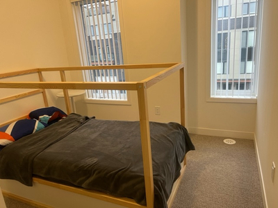 2 Private Rooms for FEMALE only near UofT & OntarioTech!