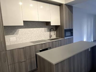 3 Bedroom Condominium Toronto ON For Rent At 3795