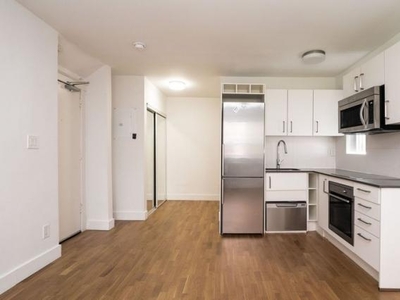 Apartment Unit Toronto ON For Rent At 1850