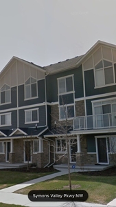 Calgary Pet Friendly Townhouse For Rent | Evanston | Beautiful well maintained 2 bedroom