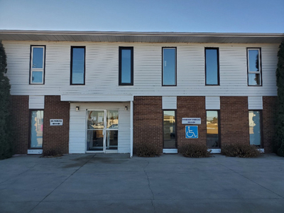 Commercial/ office space available for rent or sale in Carman MB