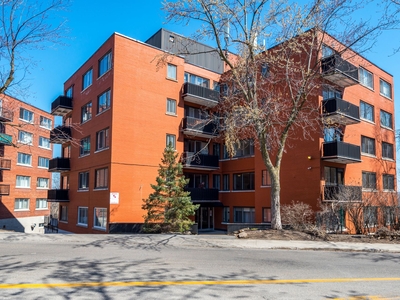Condo/Apartment for sale, 3625 Av. Ridgewood, Côte-des-Neiges/Notre-Dame-de-Grâce, QC H3V1B4, CA, in Montreal, Canada