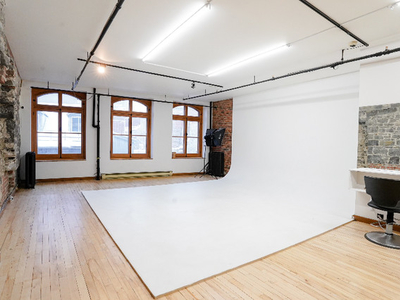Creative Studio Space With Cyclorama To Rent Hourly/Daily