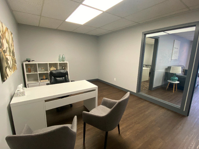 Furnished Clinic Room for Rent: WEST EDMONTON
