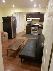 Furnished rooms in Kerrisdale home (20 min bus to UBC/UCW/dntn)