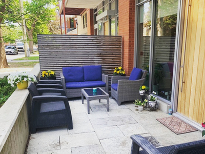 GORGEOUS 1bd + deb w/ large terrace in CENTRETOWN