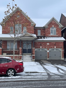 Gorgeous Detached house for rent from February in Brampton