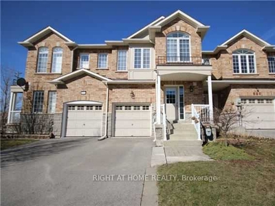 House for sale, 532 Ainsworth Dr, in Newmarket, Canada