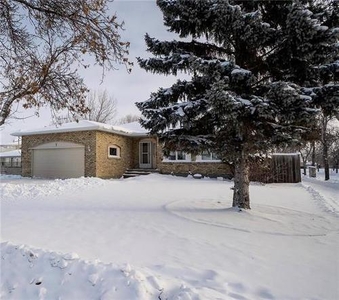 House For Sale In Leila-Mcphillips Triangle, Winnipeg, Manitoba